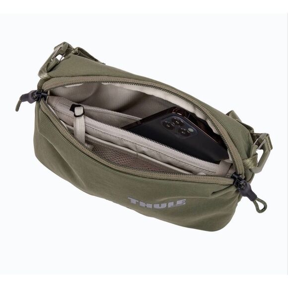 THULE Paramount 2L Crossbody Bag Green - Picture 3 of 11